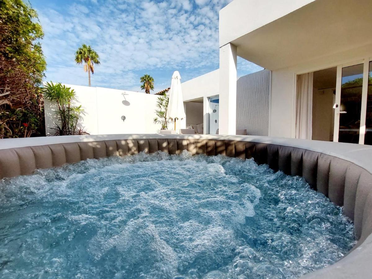 Bungalow de diseño hidromasajes terraza y piscina. San Bartolomé Exterior foto