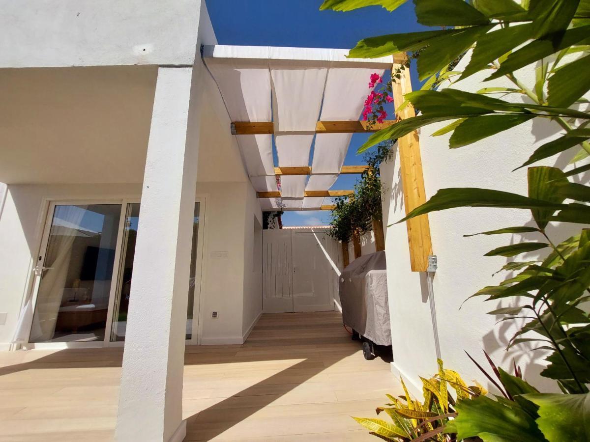 Bungalow de diseño hidromasajes terraza y piscina. San Bartolomé Exterior foto